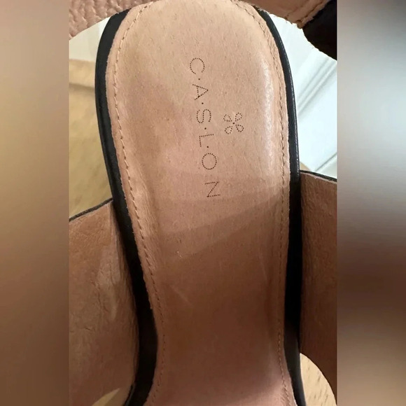 CASLON ~ Women’s Black leather wood grain heel peep toe shoes size 7 - Picture 3 of 7